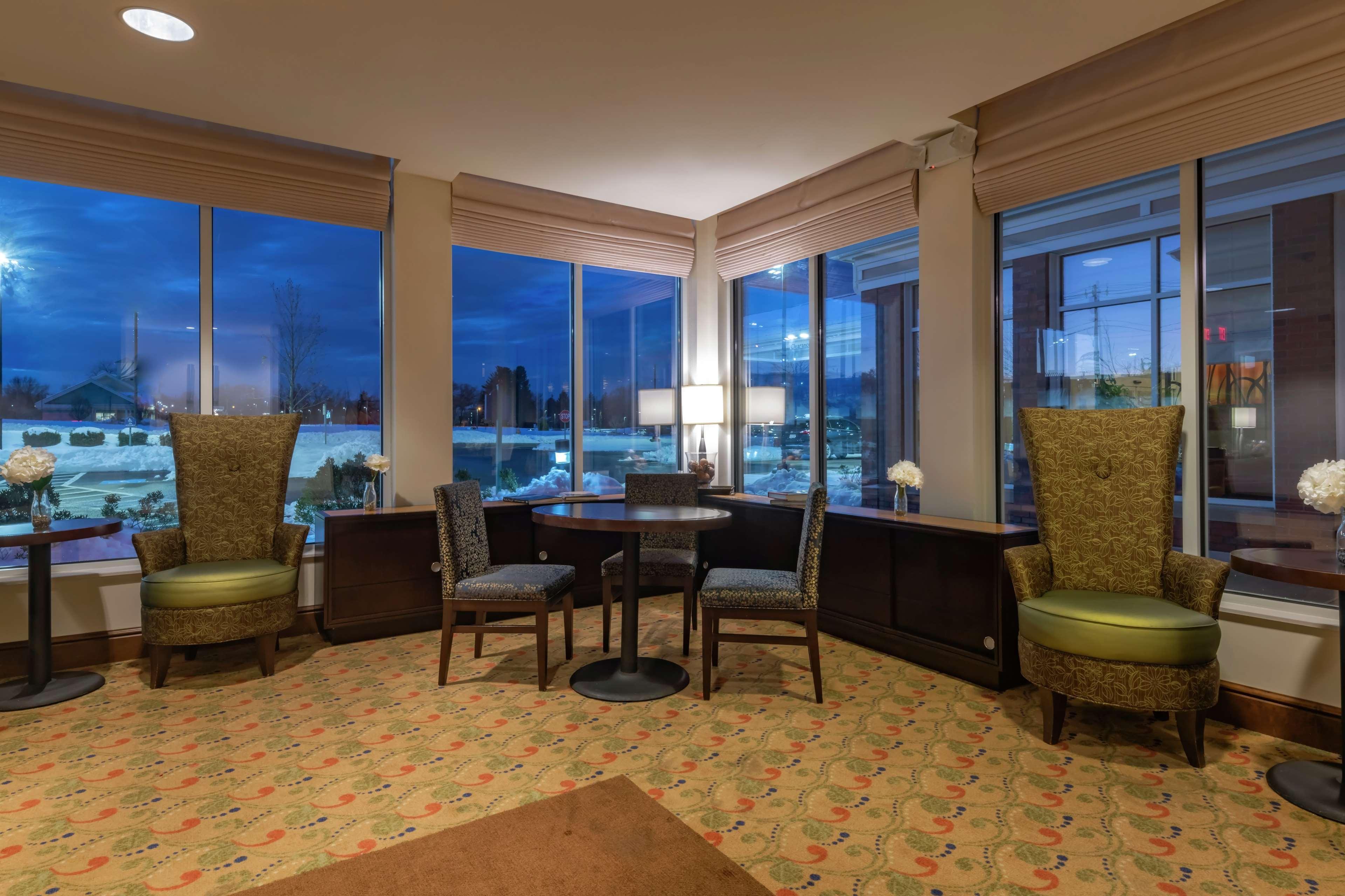 Hilton Garden Inn Devens Common Экстерьер фото